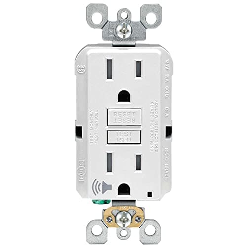 Leviton SmartlockPro 15 Amp 125-Volt Self-Test Tamper-Resistant GFCI Outlet with Audible Trip Alert, White